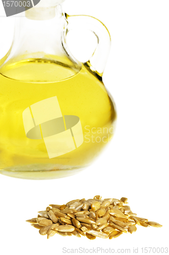 Image of sunflower oil and sunflower seeds