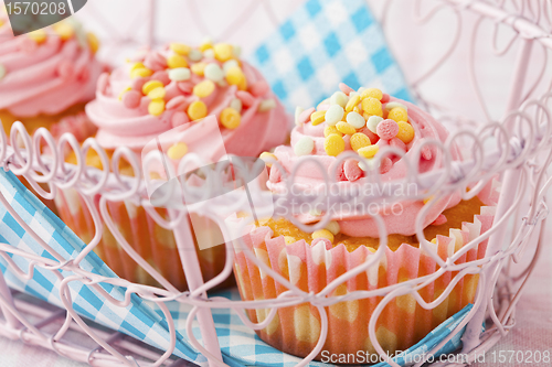 Image of Pink muffins