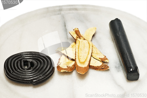 Image of licorice raw and processed