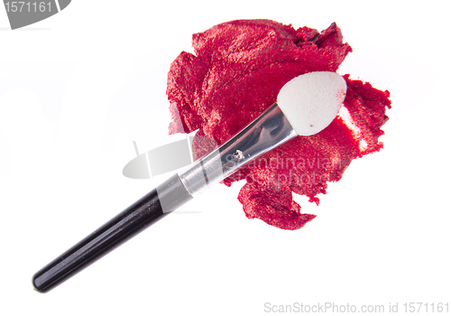 Image of cream eyeshadow