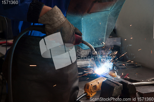 Image of Welding steel and sparks