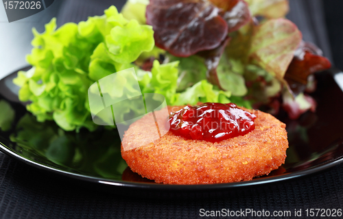 Image of Baked Camembert with Cranberry Sauce