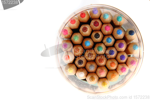 Image of color crayons 