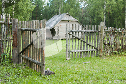 Image of old wooden fence in the countryside