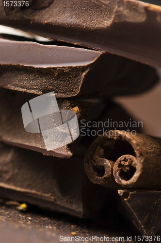 Image of Homemade chocolate with cinnamon