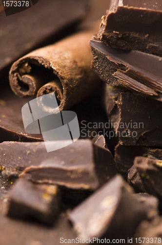 Image of Homemade chocolate with cinnamon
