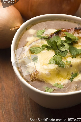 Image of French onion soup with ingredients