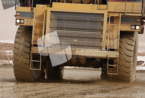 Image of Dump truck