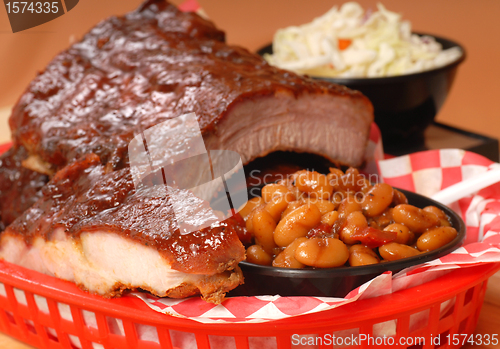 Image of BBQ Ribs with beans and cole slaw