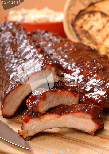 Image of BBQ Ribs with toasted bread and cole slaw