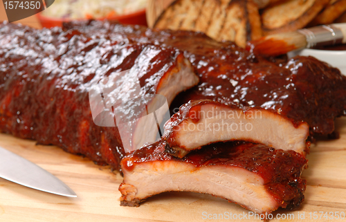 Image of BBQ Ribs with toasted bread and cole slaw