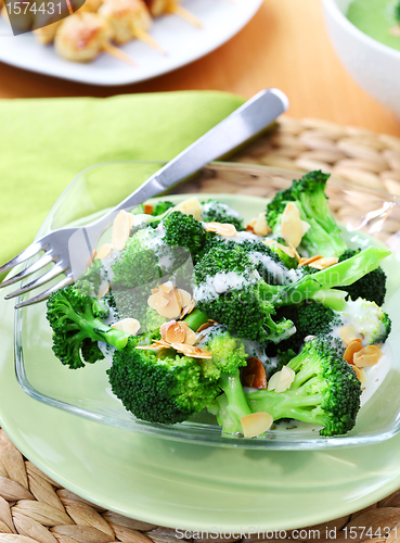 Image of Broccoli salad with yogurt dressing and roasted almond