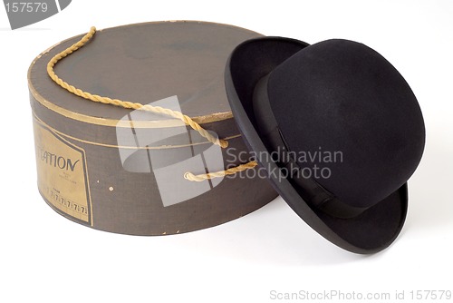 Image of Old derby hat with hat box