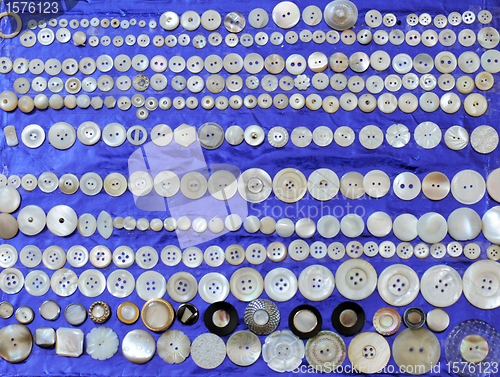 Image of pearl buttons
