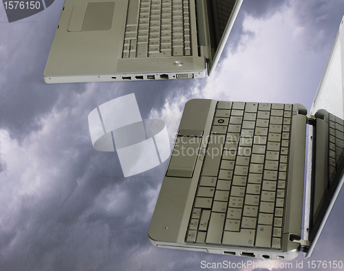 Image of Two Notebooks connected in the Cloud