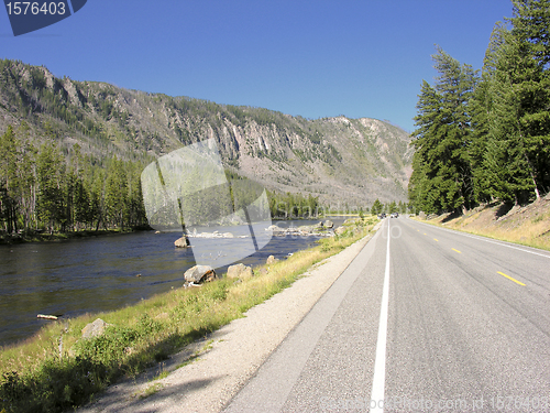 Image of Colors of Yellowstone