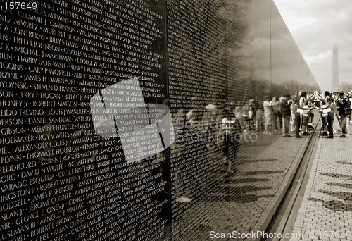 Image of Vietnam war memorial