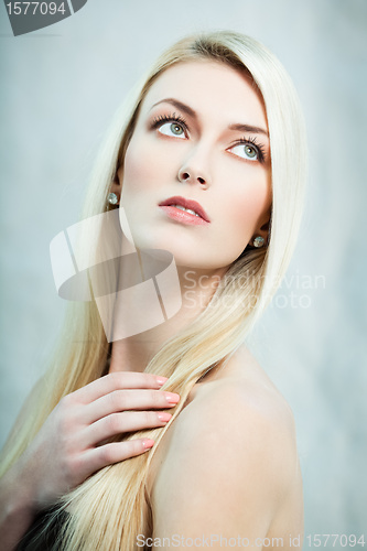 Image of Fashionable beauty