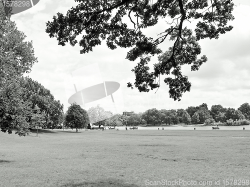 Image of Serpentine lake, London