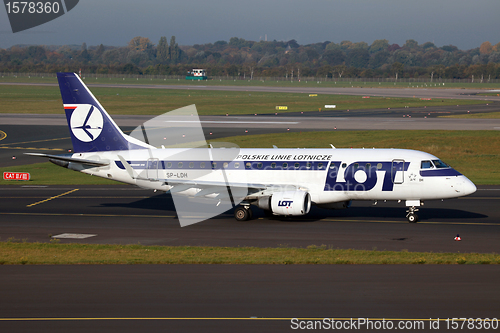 Image of LOT Polish Airlines Embraer 170