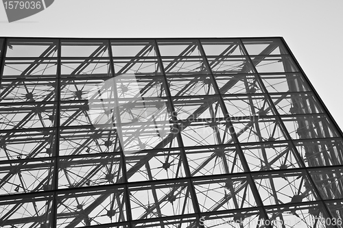 Image of Louvre Pyramid