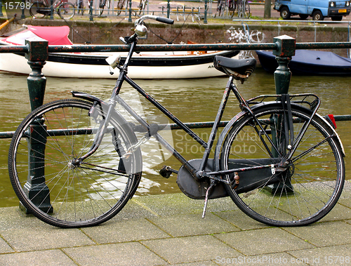 Image of Old bike near river