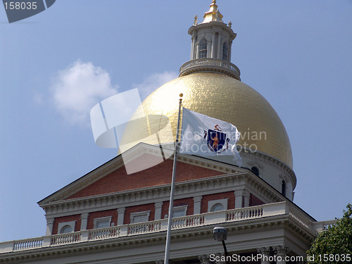 Image of Daylight Photo of Statehouse Dome