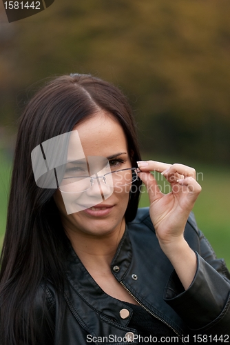 Image of the girl in glasses