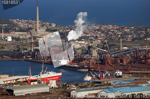 Image of wollongong industry and harbour