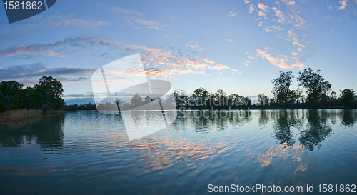 Image of sunrise on the murray river