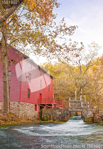 Image of alley spring mill house