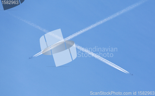 Image of Contrails