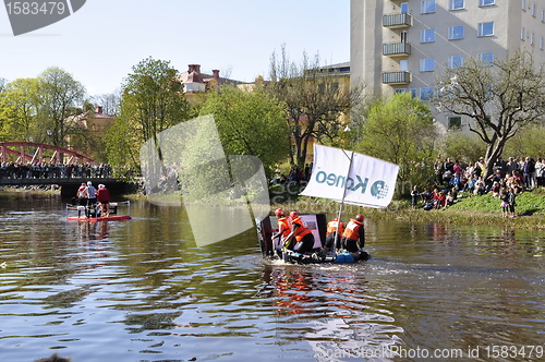 Image of A funny boat race