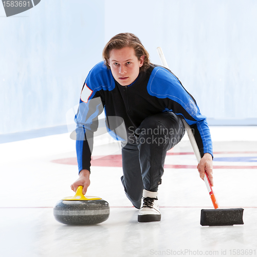 Image of Curling