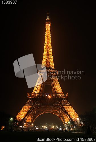 Image of Eiffel Tower by night