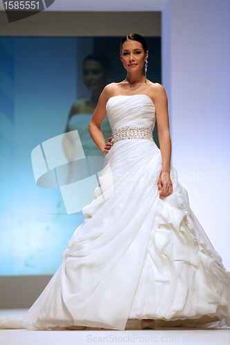 Image of Wedding dresses fashion show