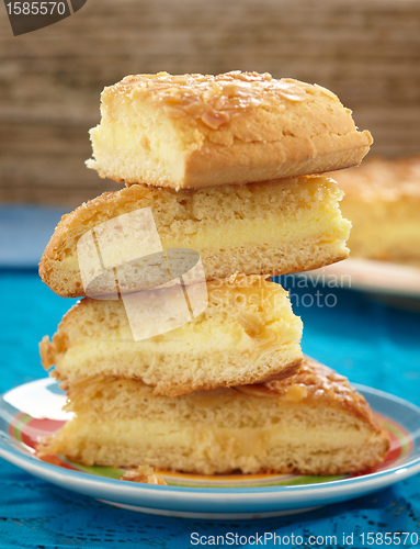 Image of stack of cake slices