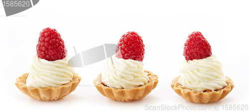 Image of mascarpone cupcakes with raspberries