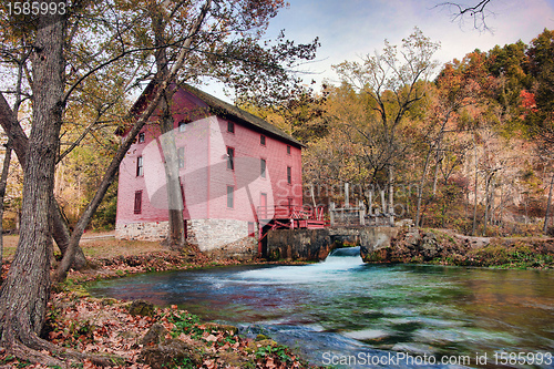 Image of alley spring mill house