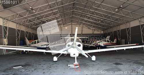 Image of Airplanes in hangar