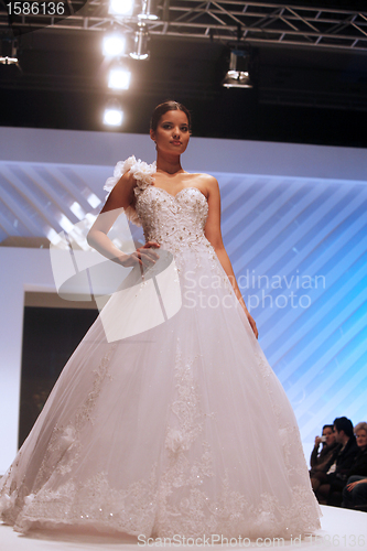 Image of Wedding dresses fashion show 