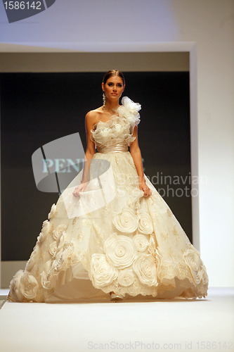 Image of Wedding dresses fashion show 