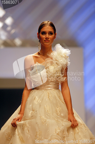 Image of Wedding dresses fashion show 