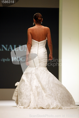 Image of Wedding dresses fashion show 