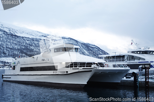 Image of Fast Ferry