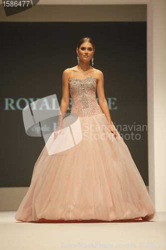 Image of Wedding dresses fashion show 