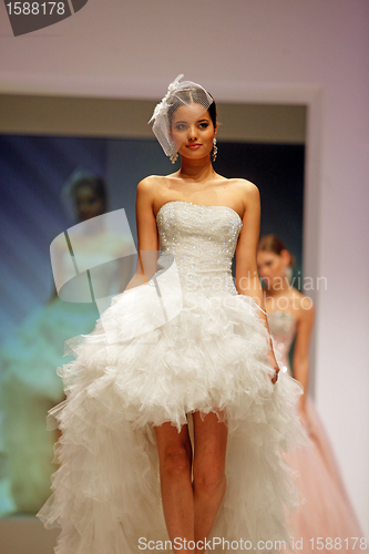 Image of Wedding dresses fashion show 