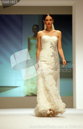 Image of Wedding dresses fashion show 