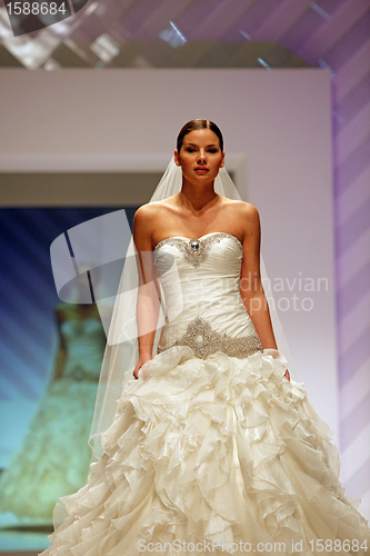 Image of Wedding dresses fashion show 