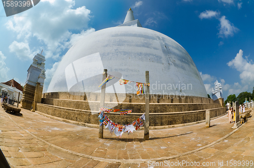 Image of Ruvanmali Maha Stupa Anuradhapura